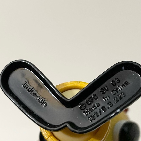 Snoopy World Tour Indonesia Figure Toy - Picture 7 of 10